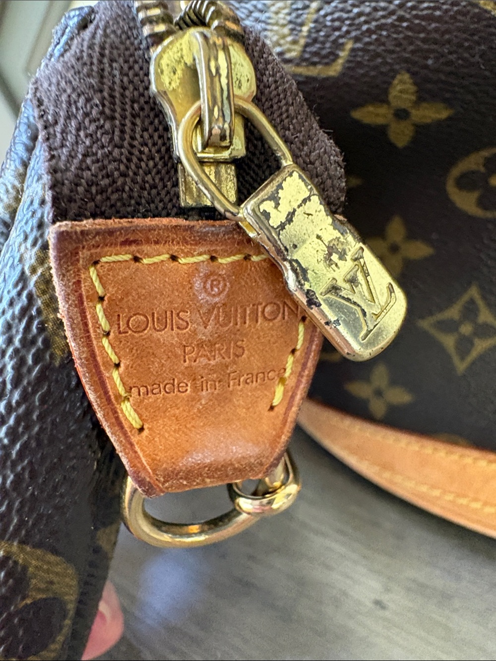 Authentic Vintage Louis Vuitton Petit Monogram Bucket PM Leather Brown Tote Bag - Picture 8 of 17